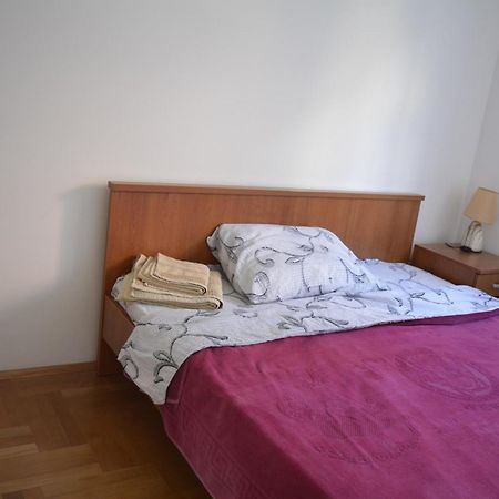Apartman Pirot Bagian luar foto